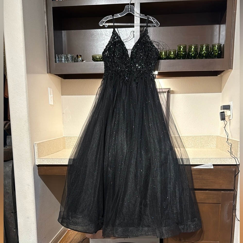 Elegant Black Prom Dress